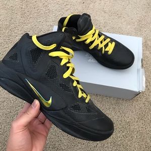 Sz 8 Nike hyperfuse zoom